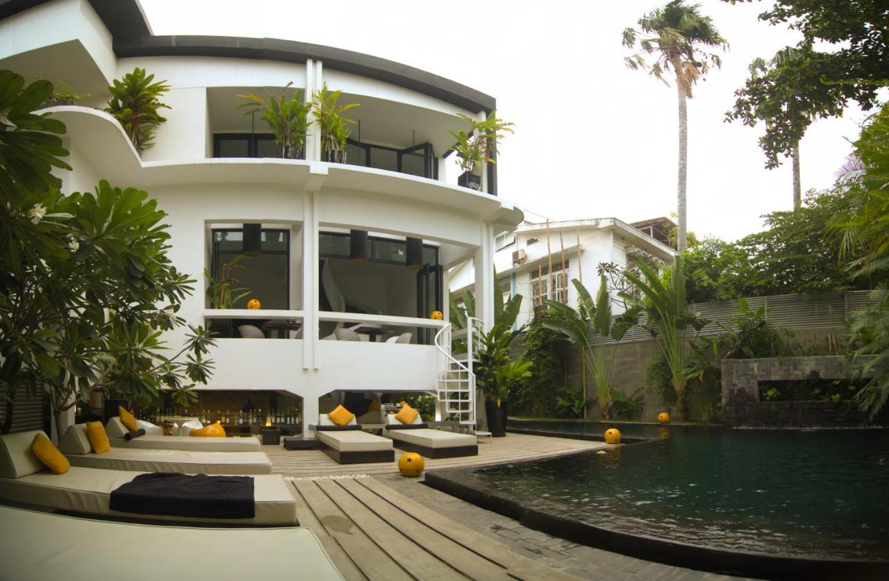 Arthur & Paul Phnom Penh Exterior photo